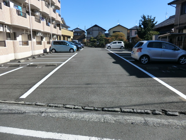 22/25 駐車場