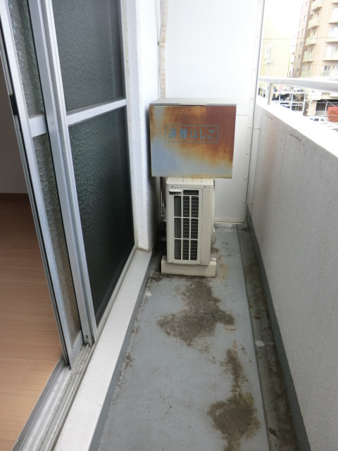 14/23 バルコニー