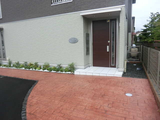 2/4 エントランス