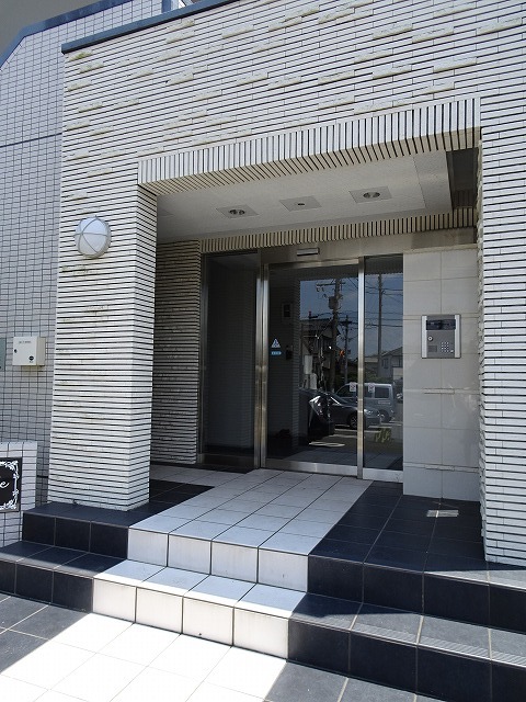 20/26 エントランス