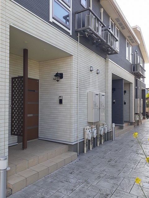 14/20 エントランス