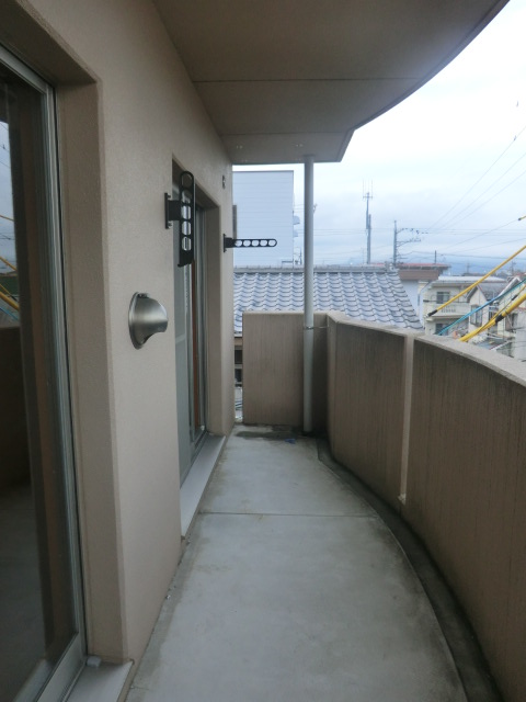 18/23 バルコニー
