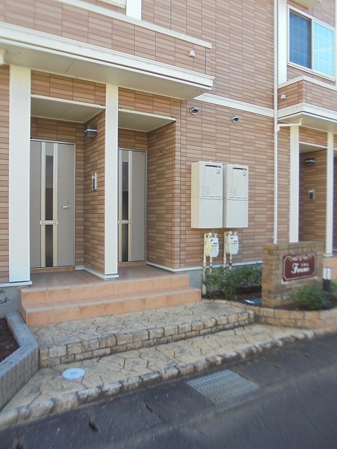 14/20 エントランス