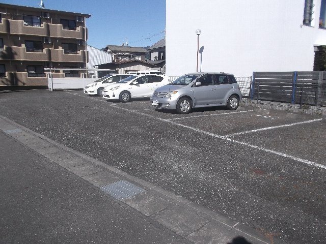 3/3 駐車場