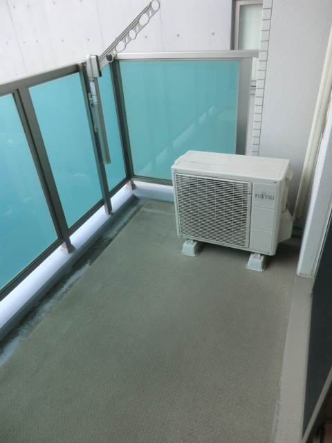 15/28 バルコニー