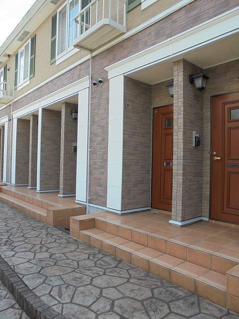 20/26 エントランス