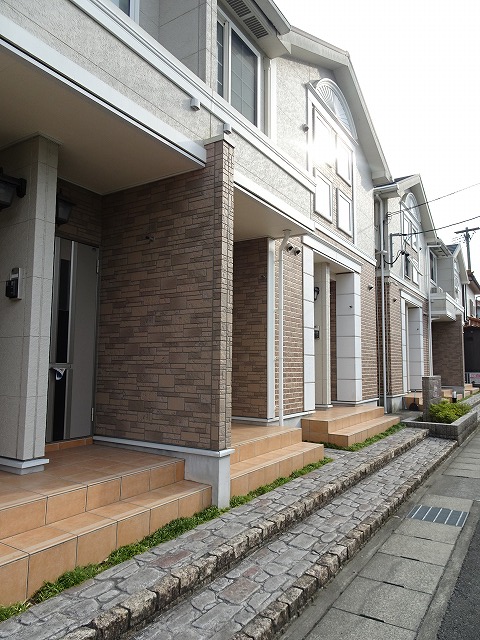 14/20 エントランス