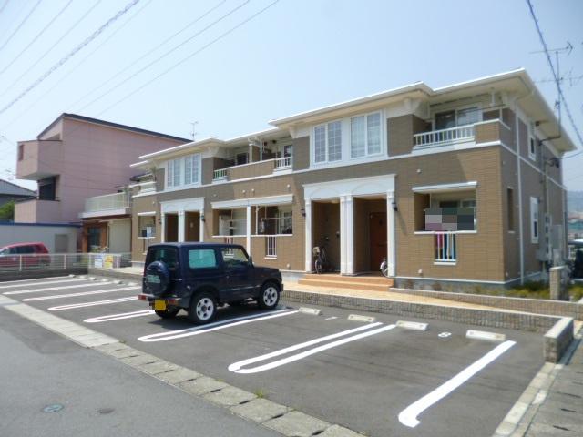 16/22 駐車場