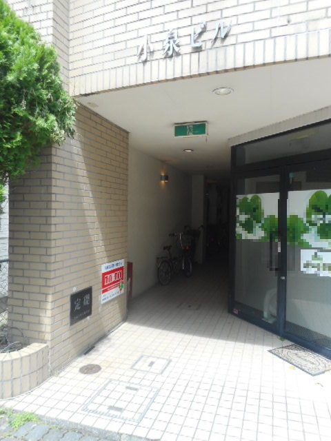 2/5 エントランス