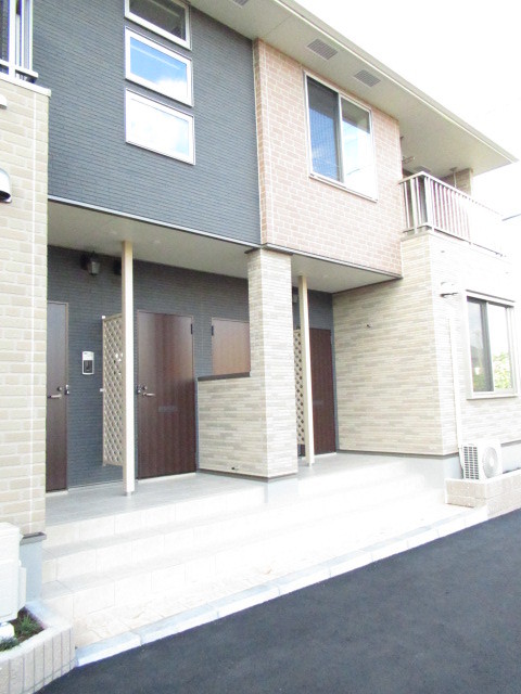 13/19 エントランス