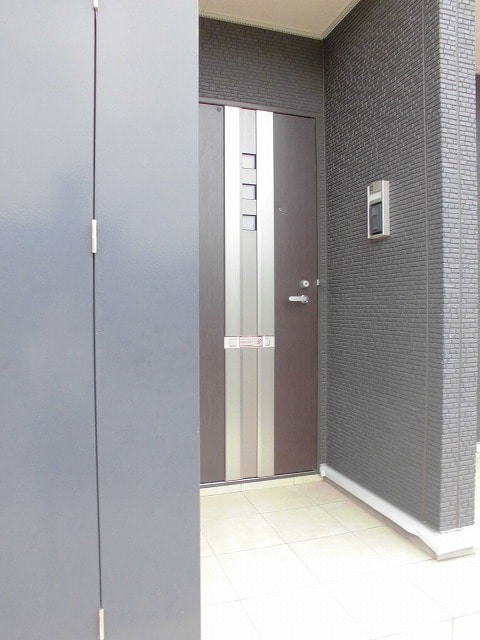 15/21 エントランス