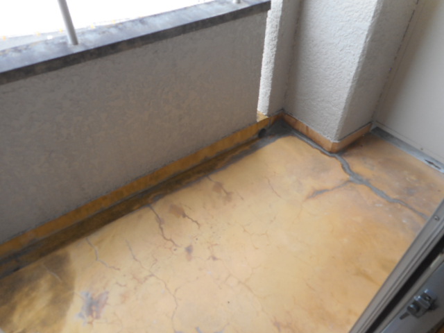 14/16 バルコニー