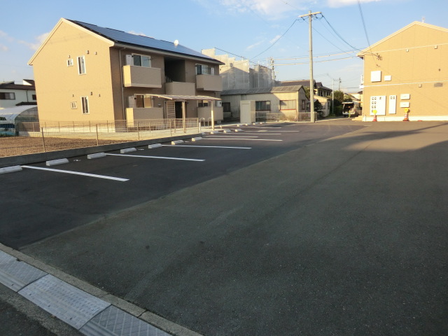 22/22 駐車場