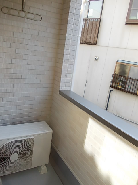 18/28 バルコニー