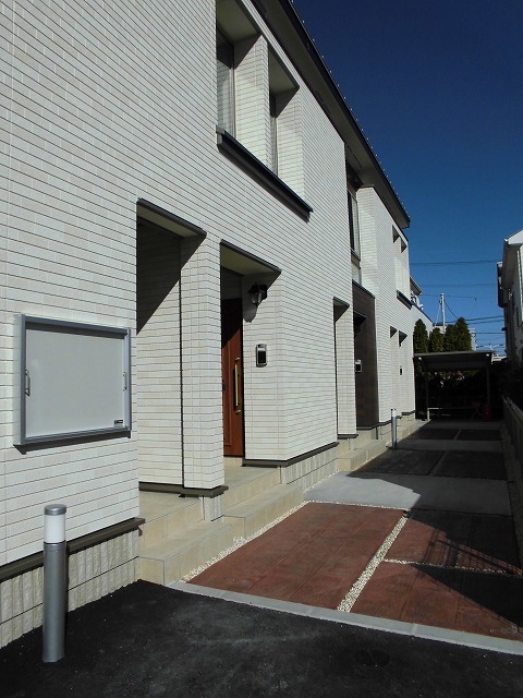 14/20 エントランス