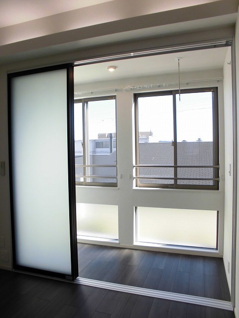 18/27 バルコニー