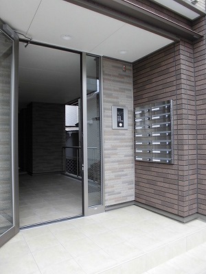 14/21 エントランス