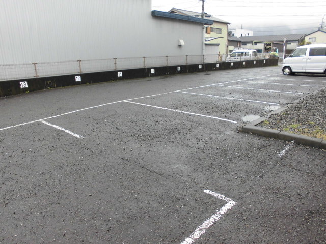 20/22 駐車場