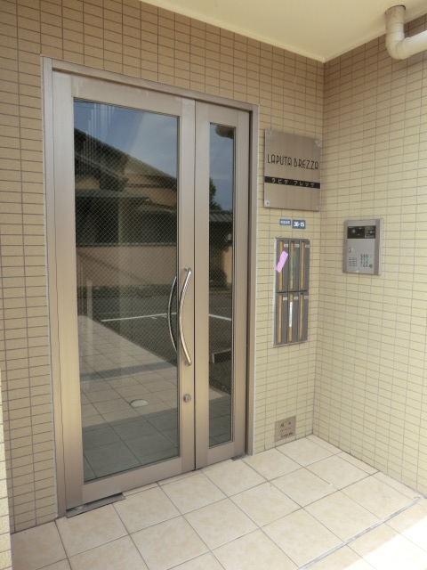 13/15 エントランス