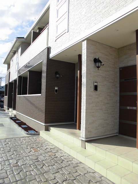 14/20 エントランス