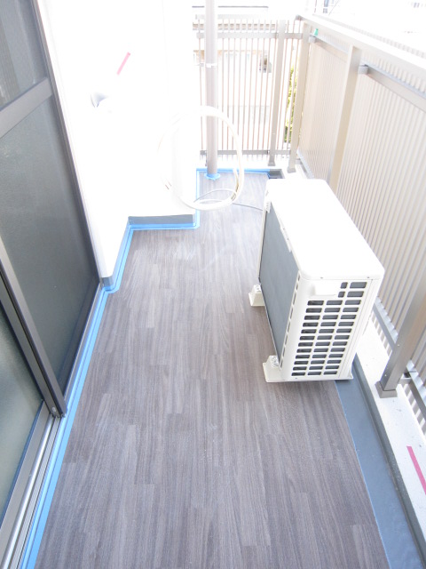 17/28 バルコニー