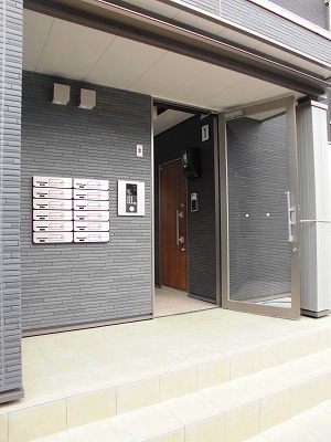 14/20 エントランス