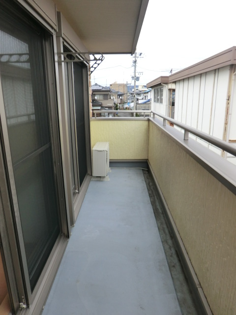 16/23 バルコニー