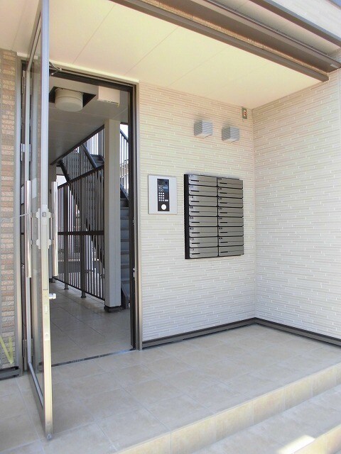 14/20 エントランス