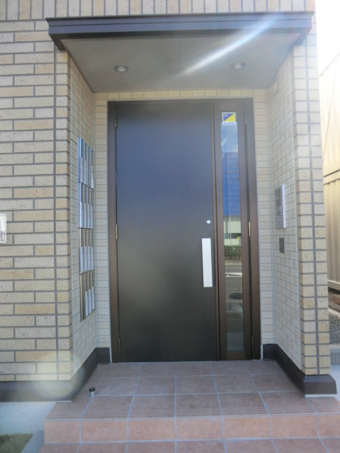 21/30 エントランス