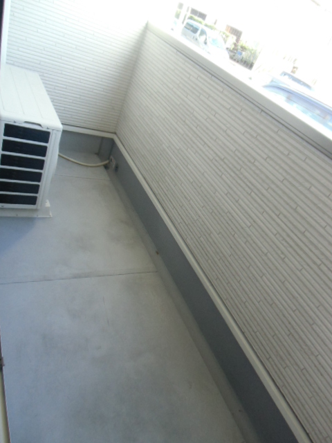 18/28 バルコニー