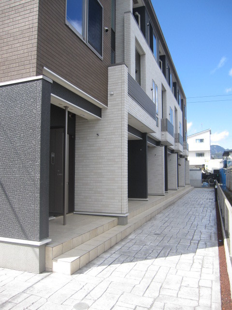 14/20 エントランス