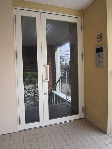 15/17 エントランス