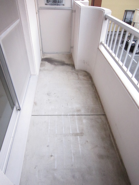 16/23 バルコニー