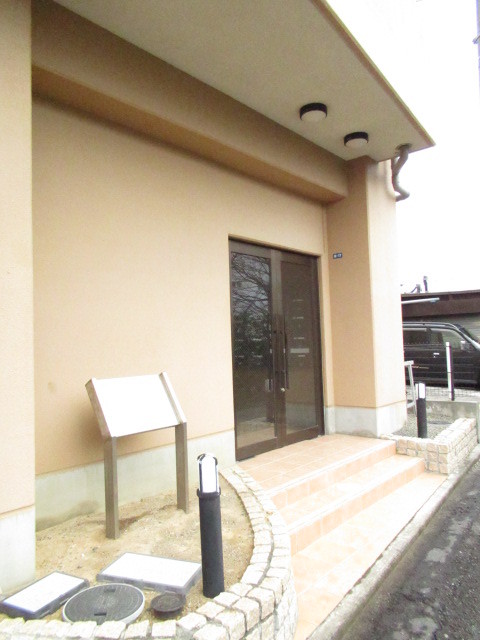 14/20 エントランス