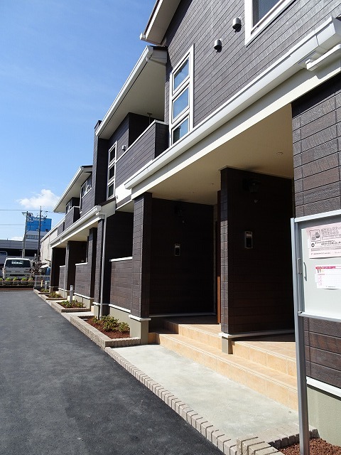 14/20 エントランス