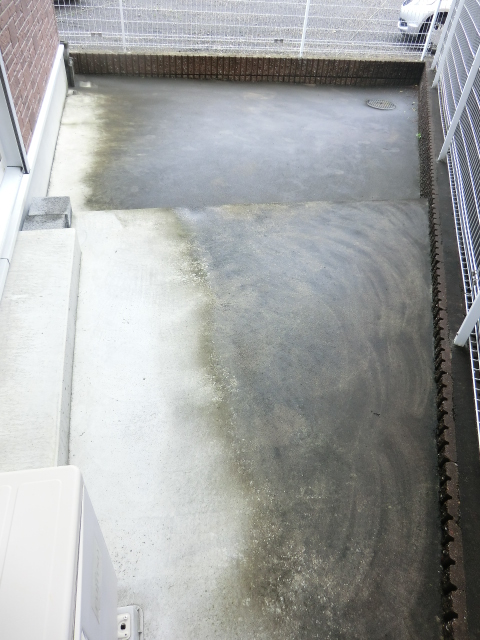 15/28 バルコニー