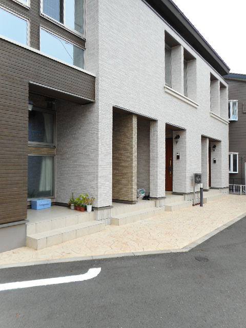 14/20 エントランス