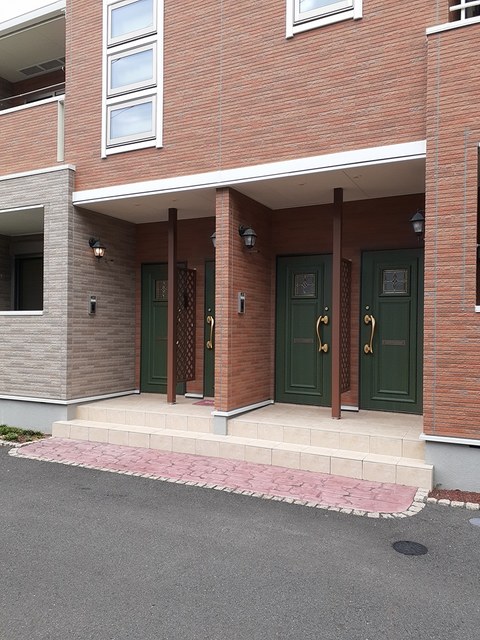 19/25 エントランス