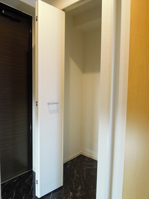 13/20 バルコニー