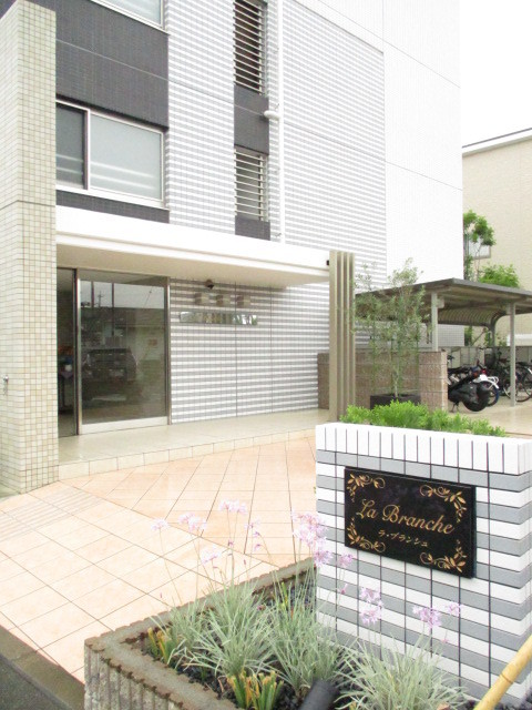 2/8 エントランス