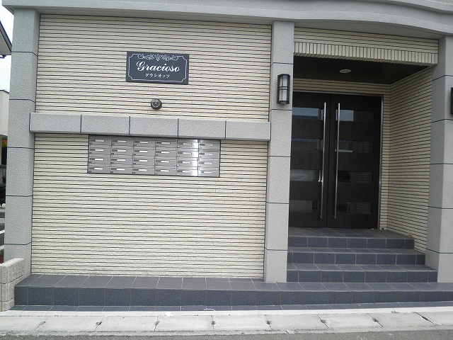 20/28 エントランス