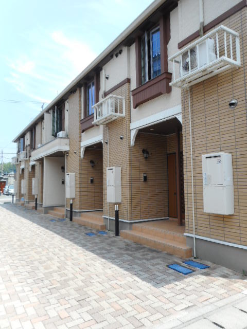 14/20 エントランス