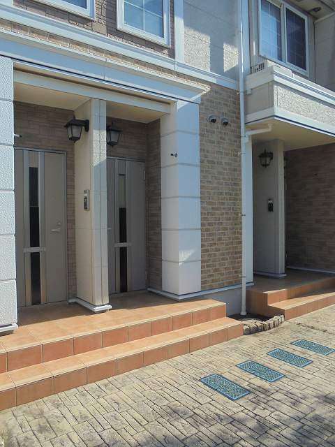 14/20 エントランス