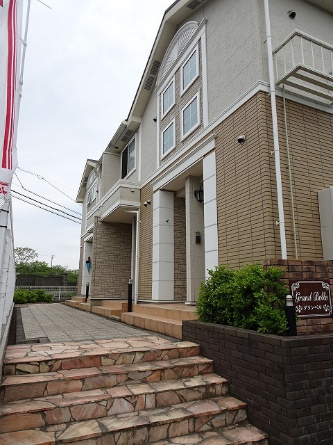 17/23 エントランス