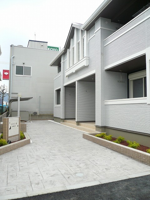 14/20 エントランス