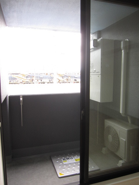 13/20 バルコニー