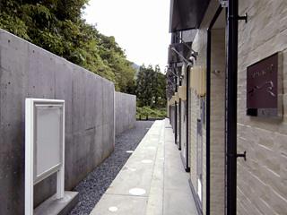 2/2 エントランス