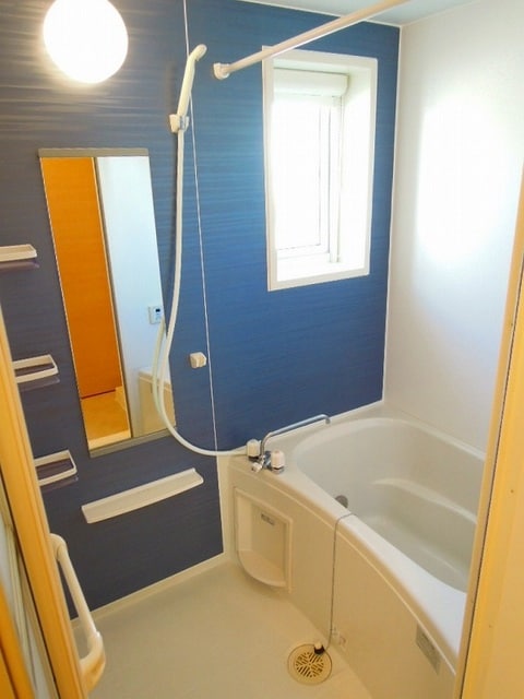 22/27 エントランス