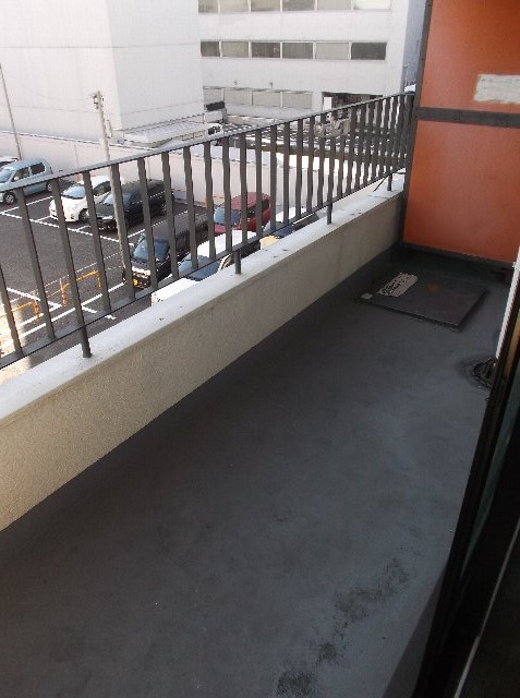 13/22 バルコニー