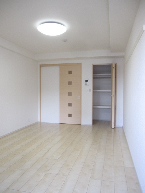 14/20 エントランス